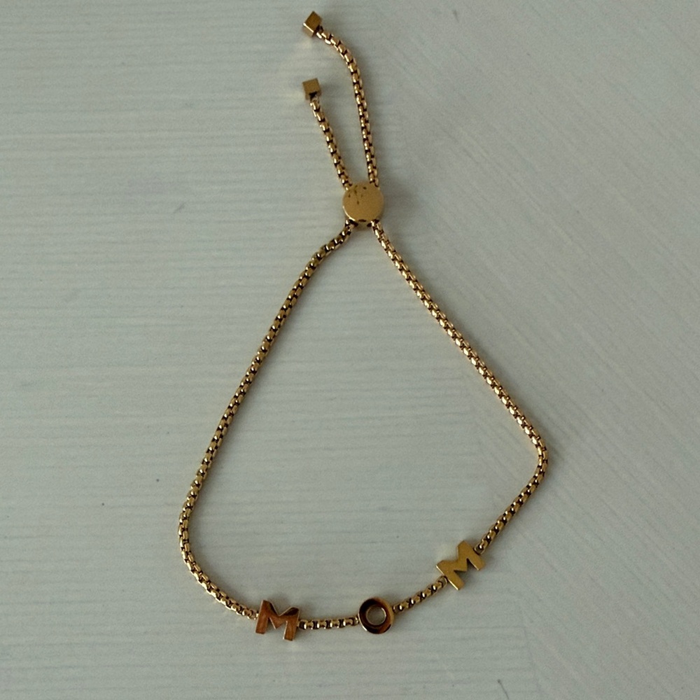 Abbott Lyon bracelet MOM